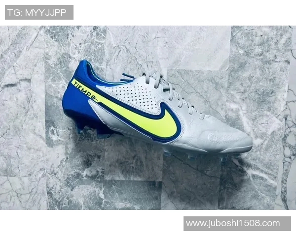 不换足球鞋的传奇球星盘点 他们的坚持与传奇之路